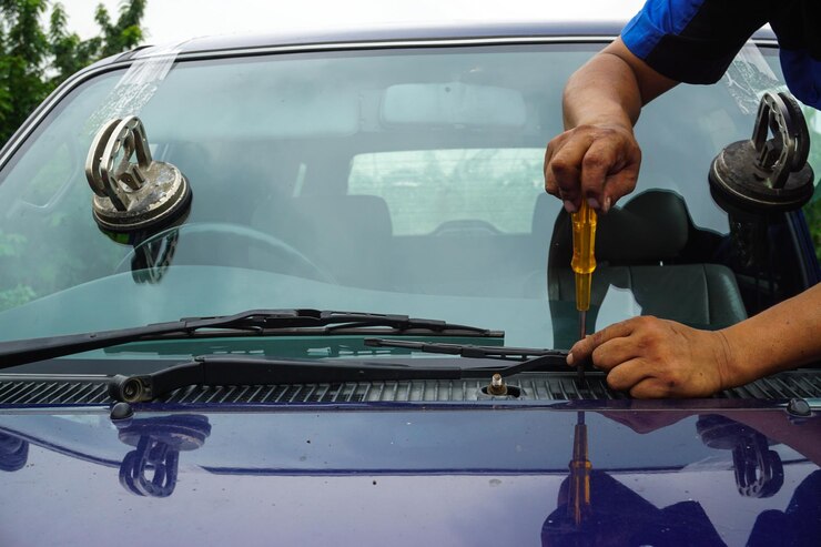 Free Auto Glass Mobile Service